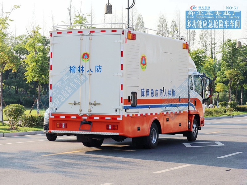 重汽豪沃移动式发电车80-200kW