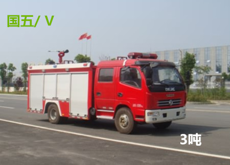 东风多利卡3吨水罐消防车（国五）
