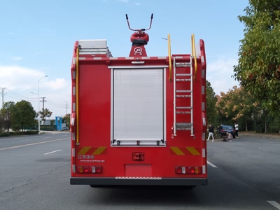 国六  7吨汕德卡泡沫消防车