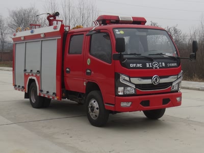 多利卡2.5吨水罐消防车